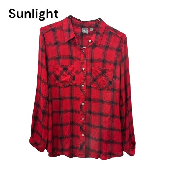 SOHO Women SZ M Red Plaid Button Up Lightweith Shirt Slit Insert Back Casual - Picture 6 of 14
